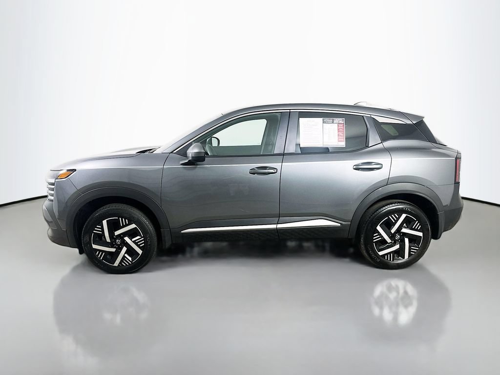 Used 2025 Nissan Kicks SV FWD image 5