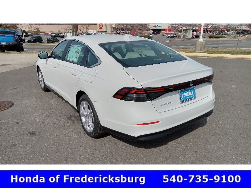 Certified 2025 Honda Accord LX image 9