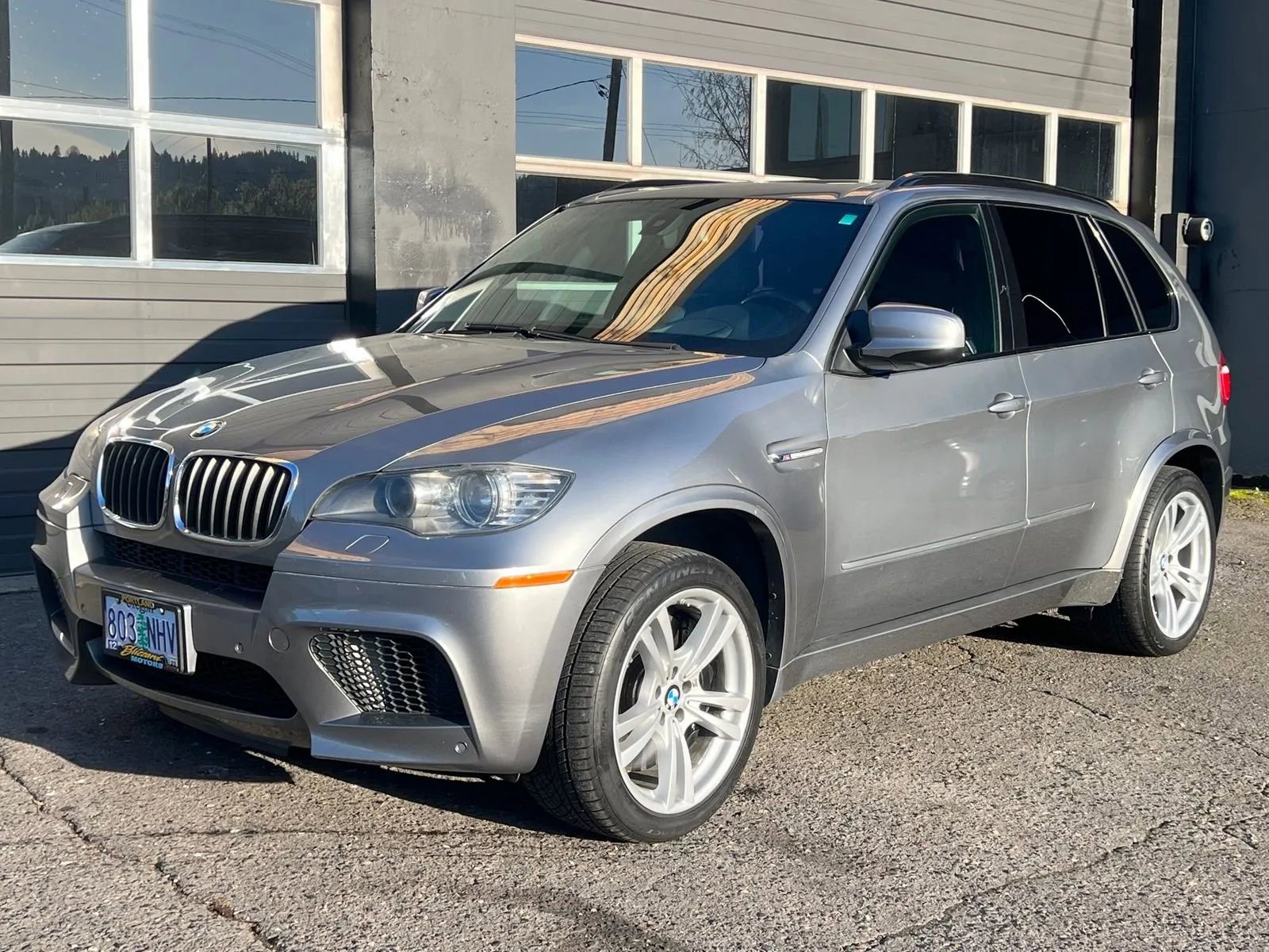 Used 2010 BMW X5 M image 1
