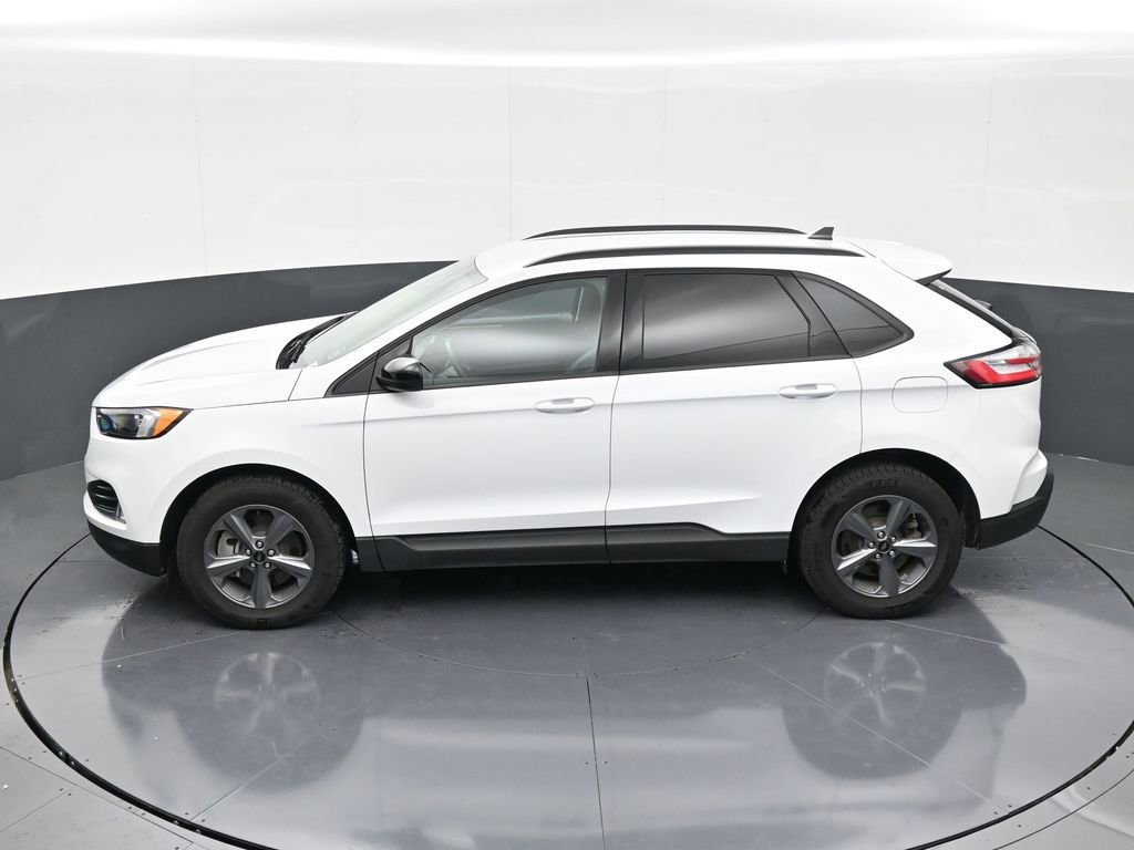 Used 2024 Ford Edge SEL w/ Sport Appearance Package image 13