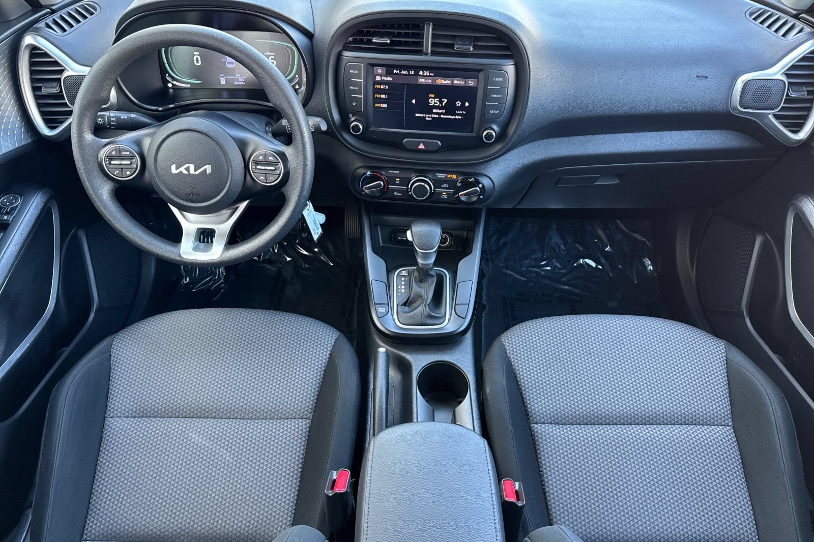 Used 2024 Kia Soul LX w/ Option Group 015 FWD image 14