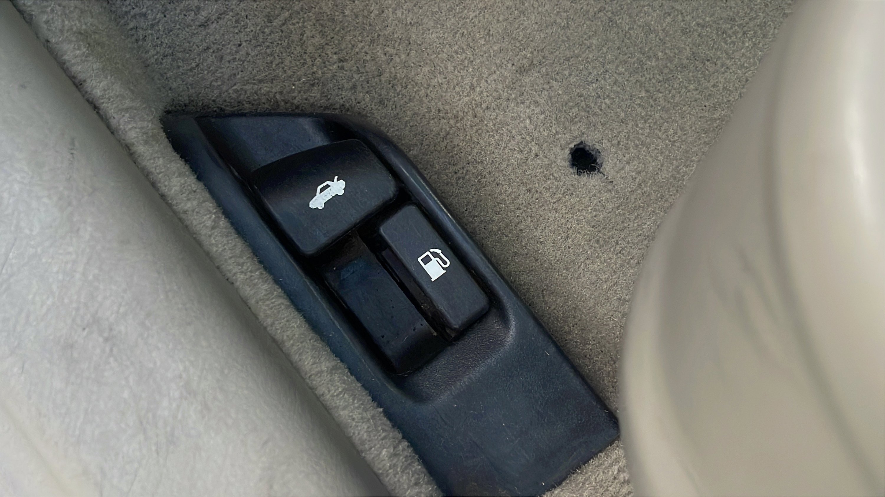 Used 2009 Toyota Camry XLE FWD image 22