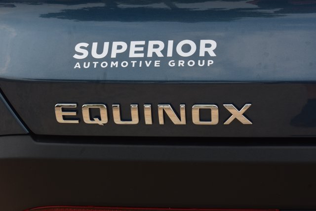 New 2027 Chevrolet Equinox LT w/ Convenience Package II FWD image 7