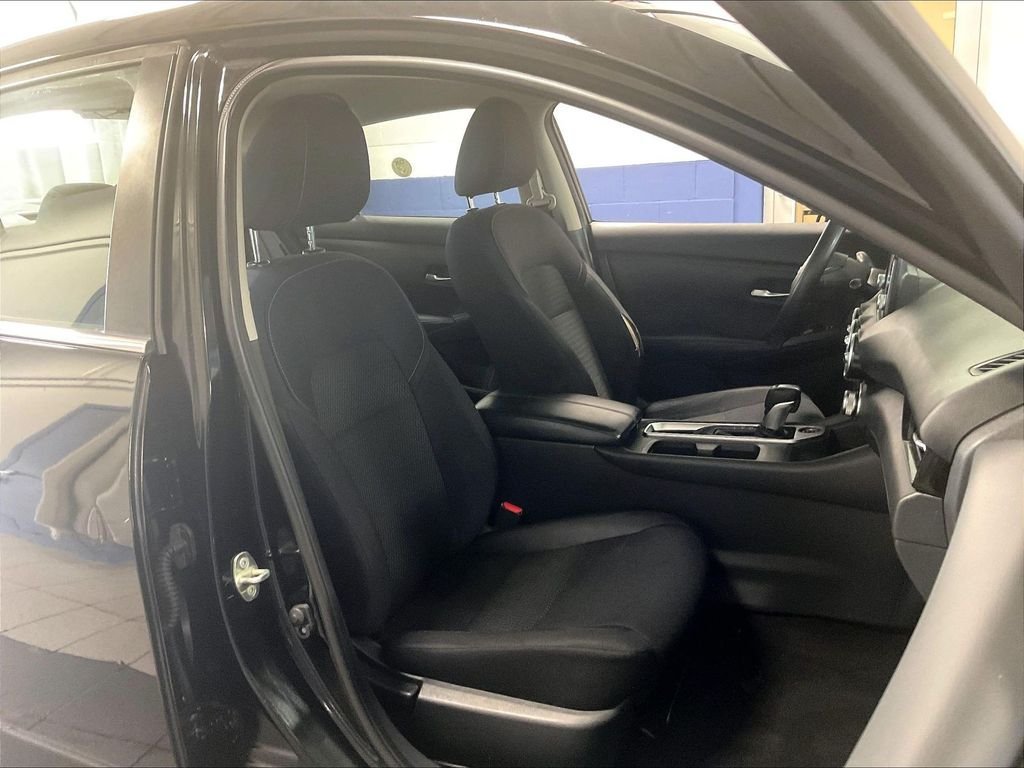 Used 2020 Nissan Sentra S w/ Lighting Package FWD image 11