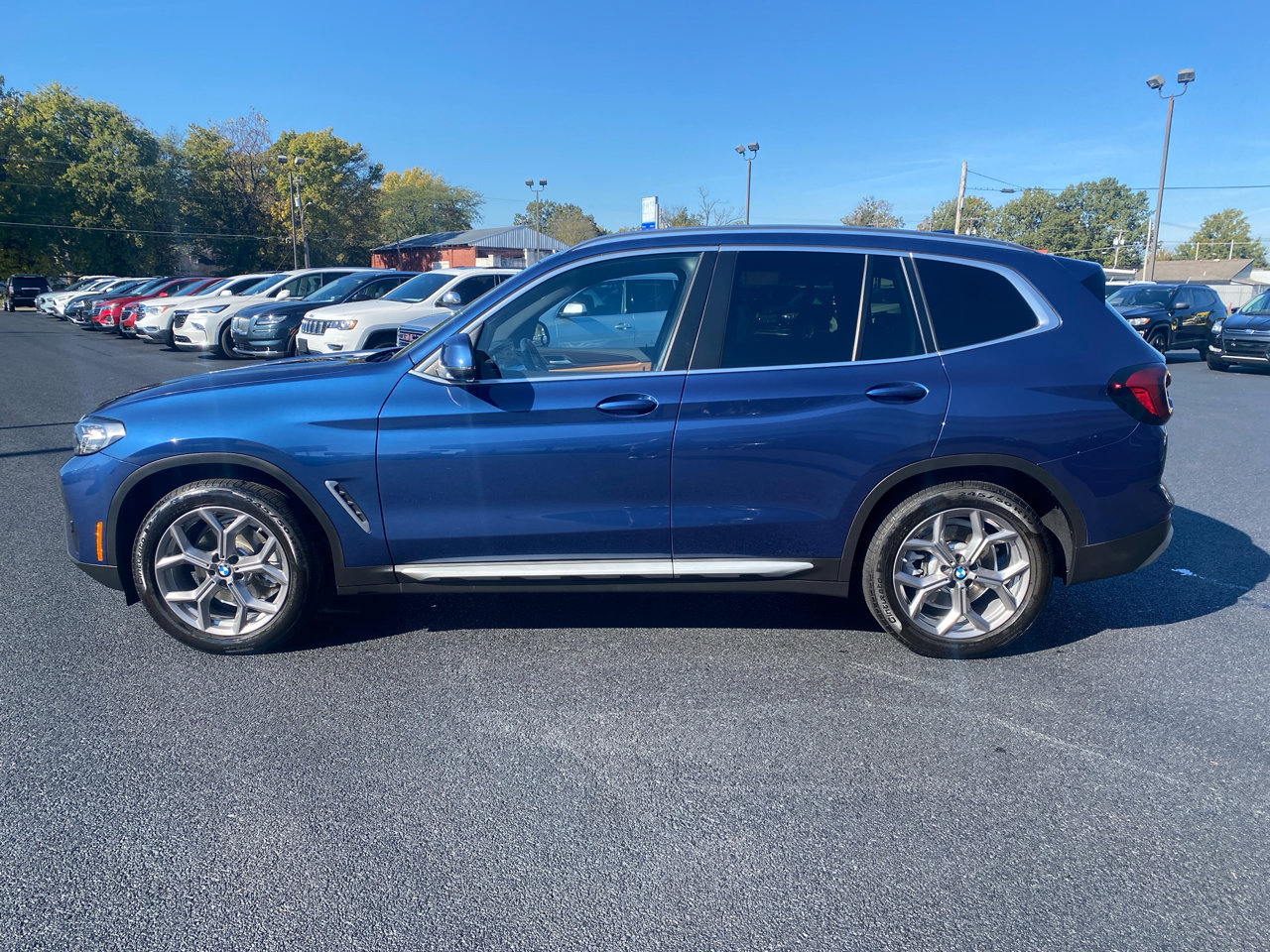 Used 2023 BMW X3 sDrive30i w/ Premium Package w/ZPA image 8