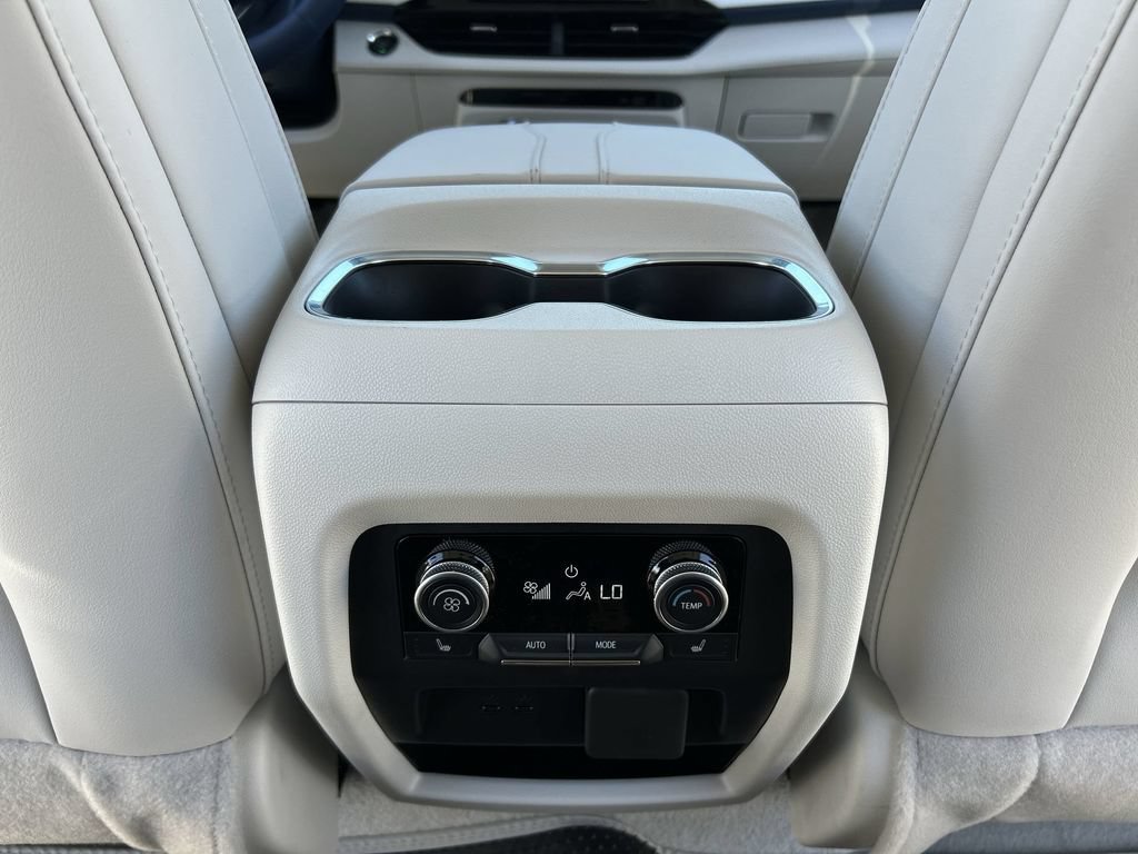 New 2026 Buick Enclave Avenir w/ Super Cruise Package FWD image 22