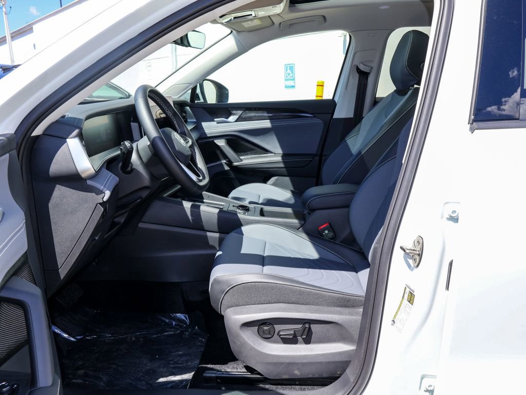 New 2026 Volkswagen Tiguan SE AWD/4WD image 12