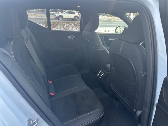 Certified 2025 Volvo XC40 B5 Plus image 13