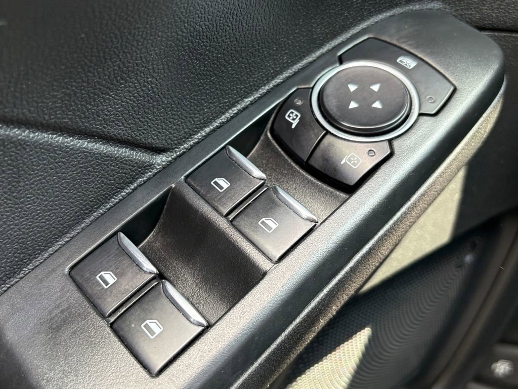 Used 2023 Ford Escape ST-Line FWD image 10