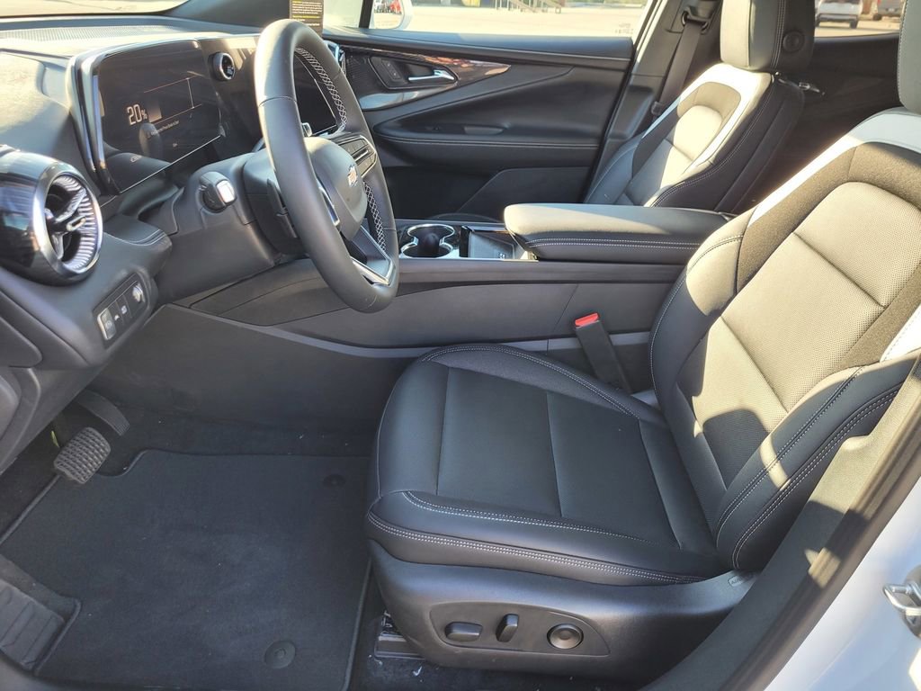New 2026 Chevrolet Blazer EV LT image 12