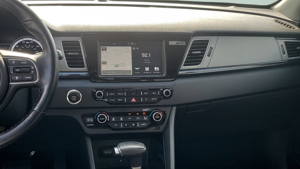 Used 2019 Kia Niro Touring FWD image 15