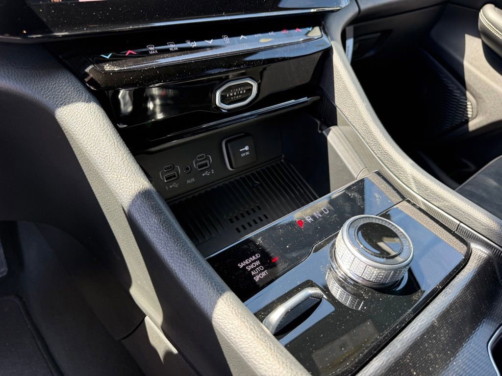 New 2026 Jeep Grand Cherokee Altitude AWD/4WD image 19