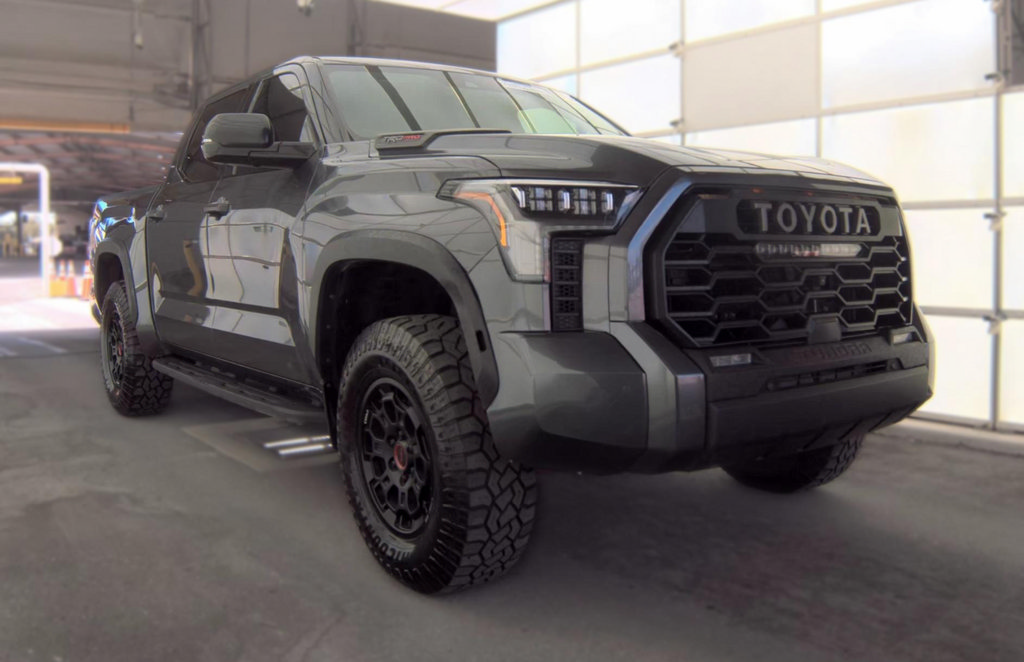 Used 2024 Toyota Tundra TRD Pro AWD/4WD image 3