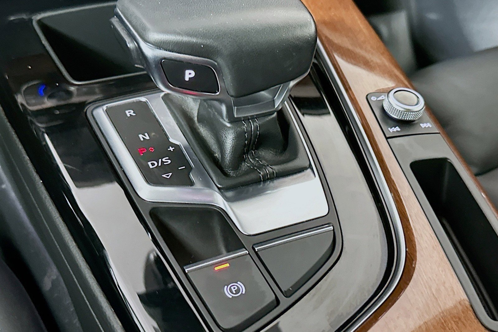 Used 2023 Audi A5 2.0T Premium w/ Convenience Package image 7