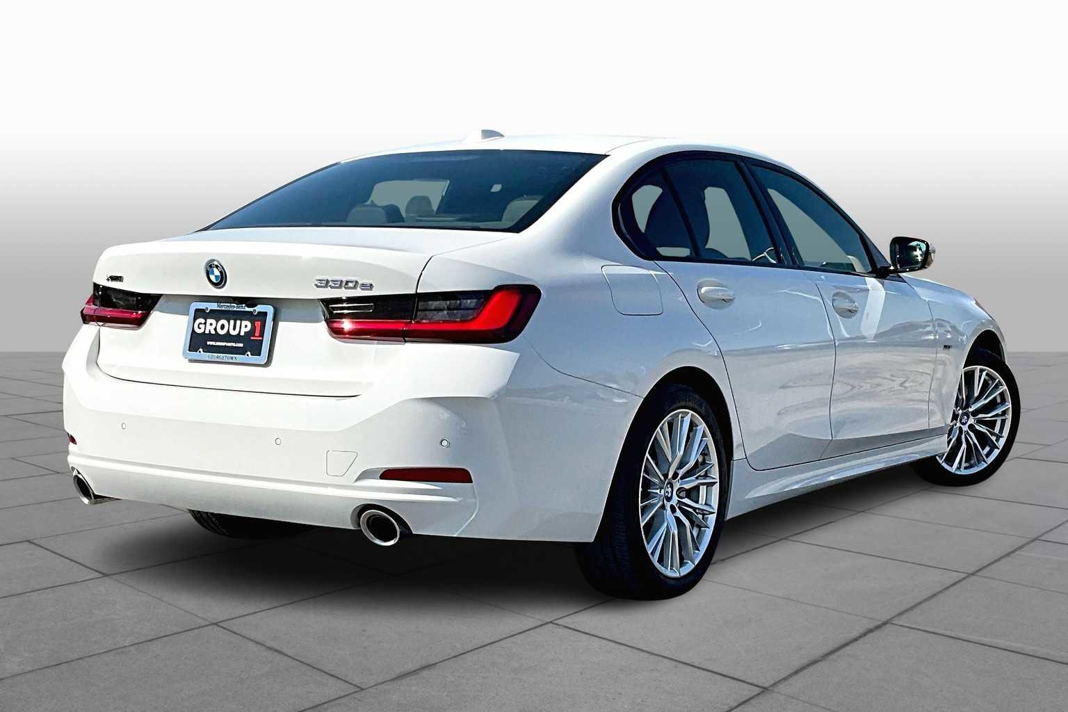Used 2023 BMW 330e xDrive w/ Premium Package image 12