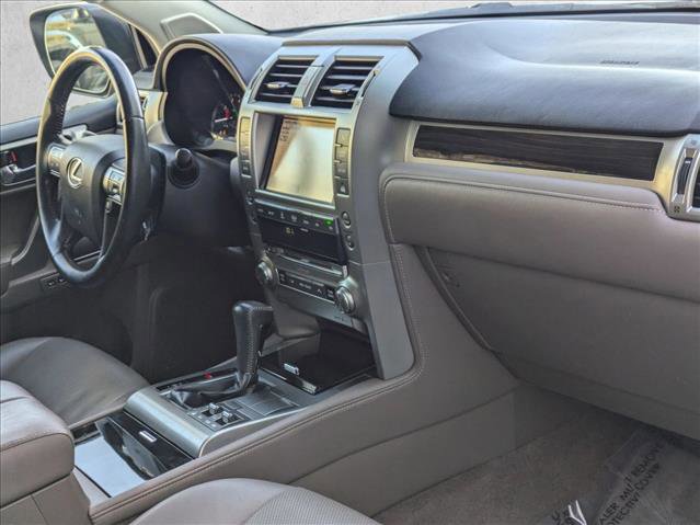 Used 2017 Lexus GX 460 w/ Navigation Package image 21