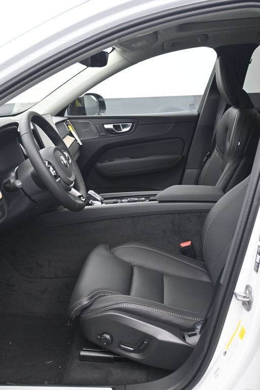 New 2026 Volvo XC60 B5 Ultra AWD/4WD image 11