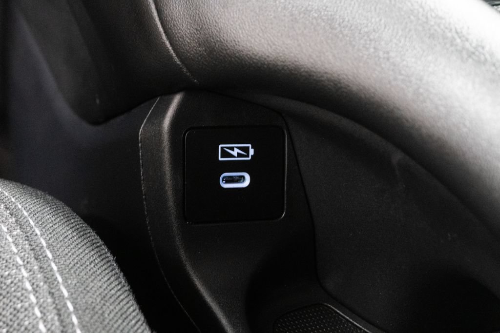 Used 2025 Honda HR-V LX image 25