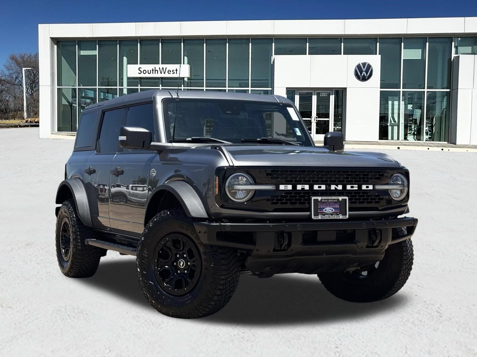 Used 2024 Ford Bronco Wildtrak AWD/4WD image 1