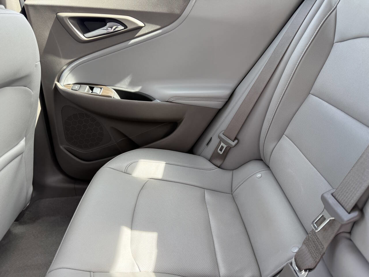 Used 2019 Chevrolet Malibu Premier image 12