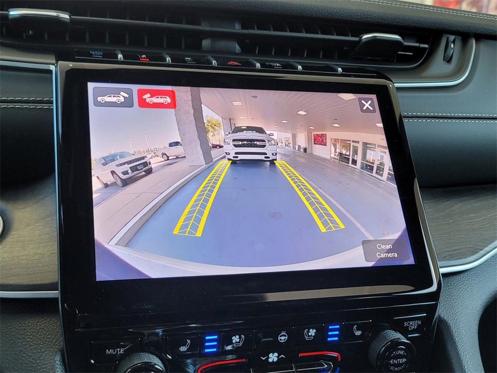 New 2025 Jeep Grand Cherokee Limited 4xe image 24