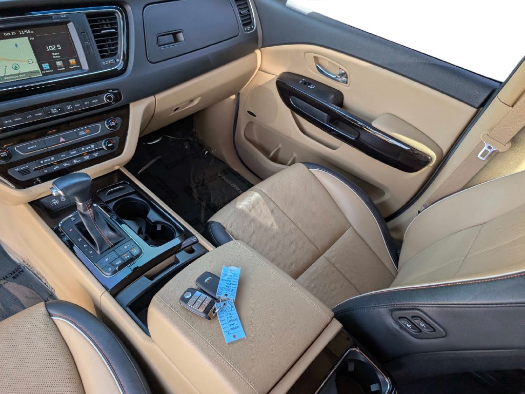 Used 2018 Kia Sedona SX Limited FWD image 22