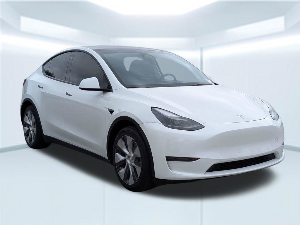 Used 2023 Tesla Model Y Long Range image 4