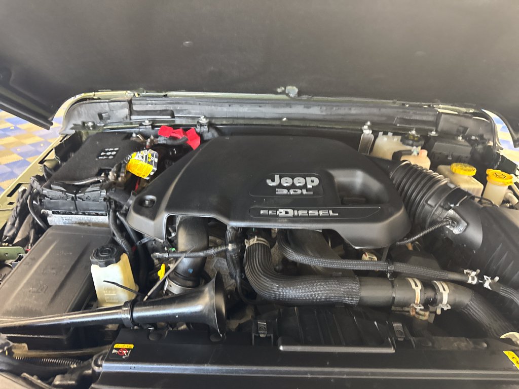 Used 2021 Jeep Wrangler Unlimited Sport AWD/4WD image 29