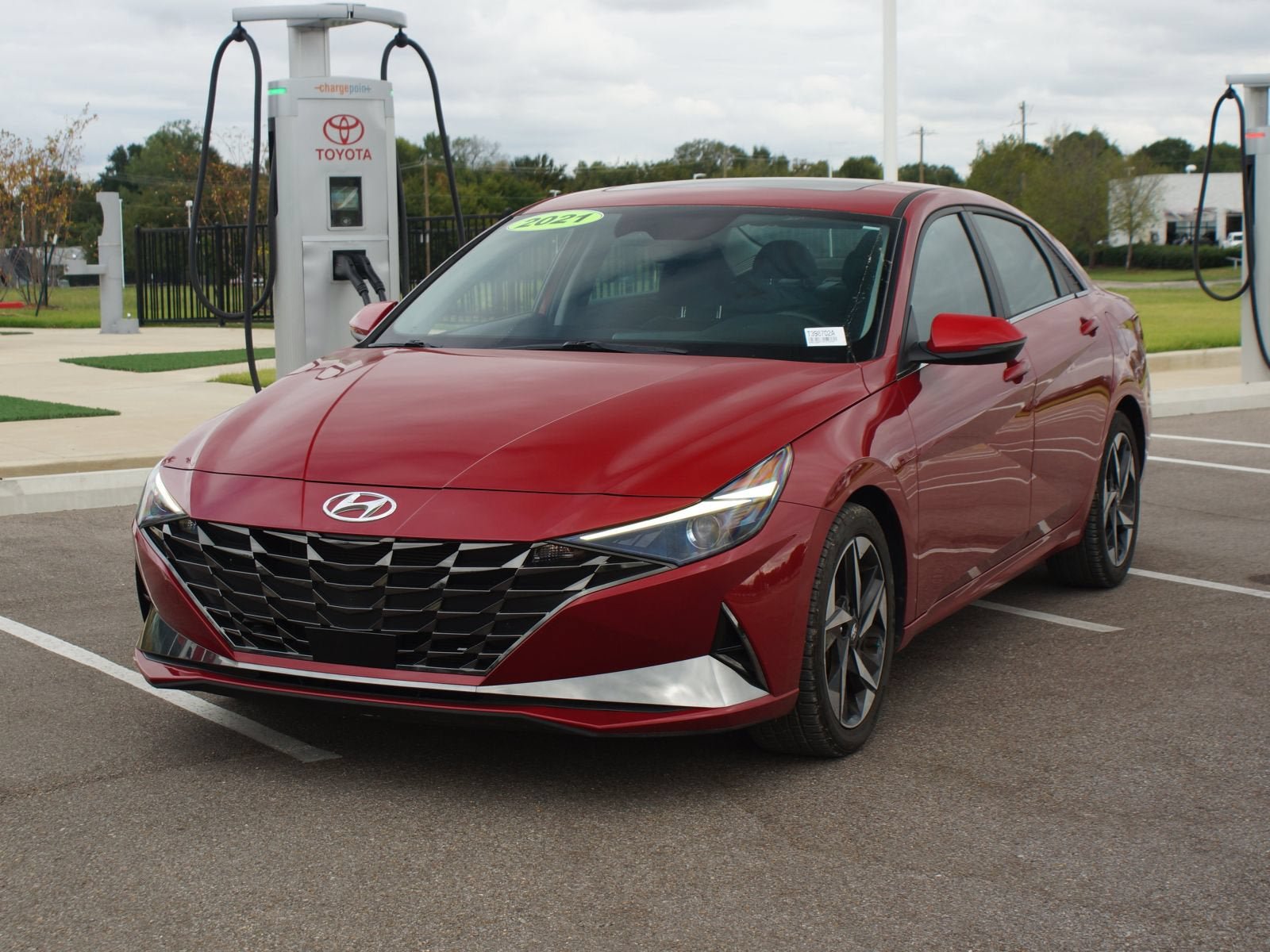 Used 2021 Hyundai Elantra SEL w/ Convenience + Premium Package FWD image 22