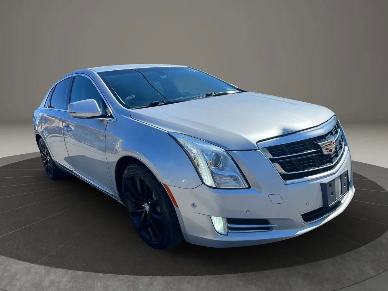 Used 2017 Cadillac XTS Luxury image 3