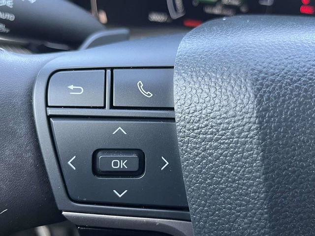 Used 2025 Toyota Camry SE image 22