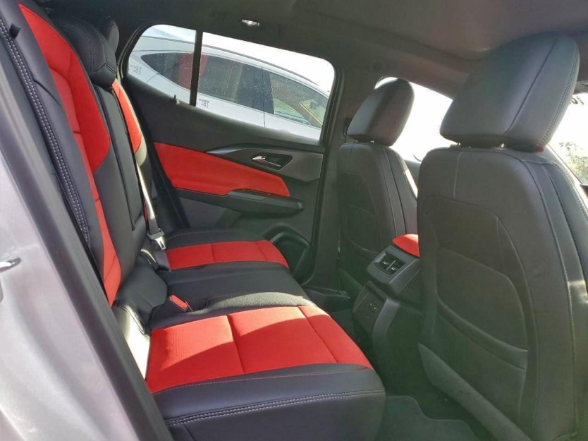 Used 2025 Chevrolet Equinox EV RS image 9