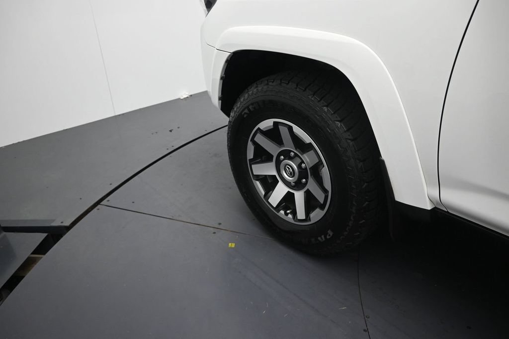 Used 2021 Toyota 4Runner TRD Off-Road AWD/4WD image 11