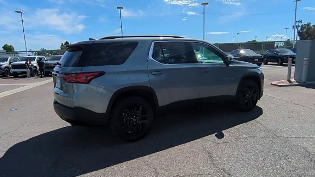 Certified 2023 Chevrolet Traverse LT image 8