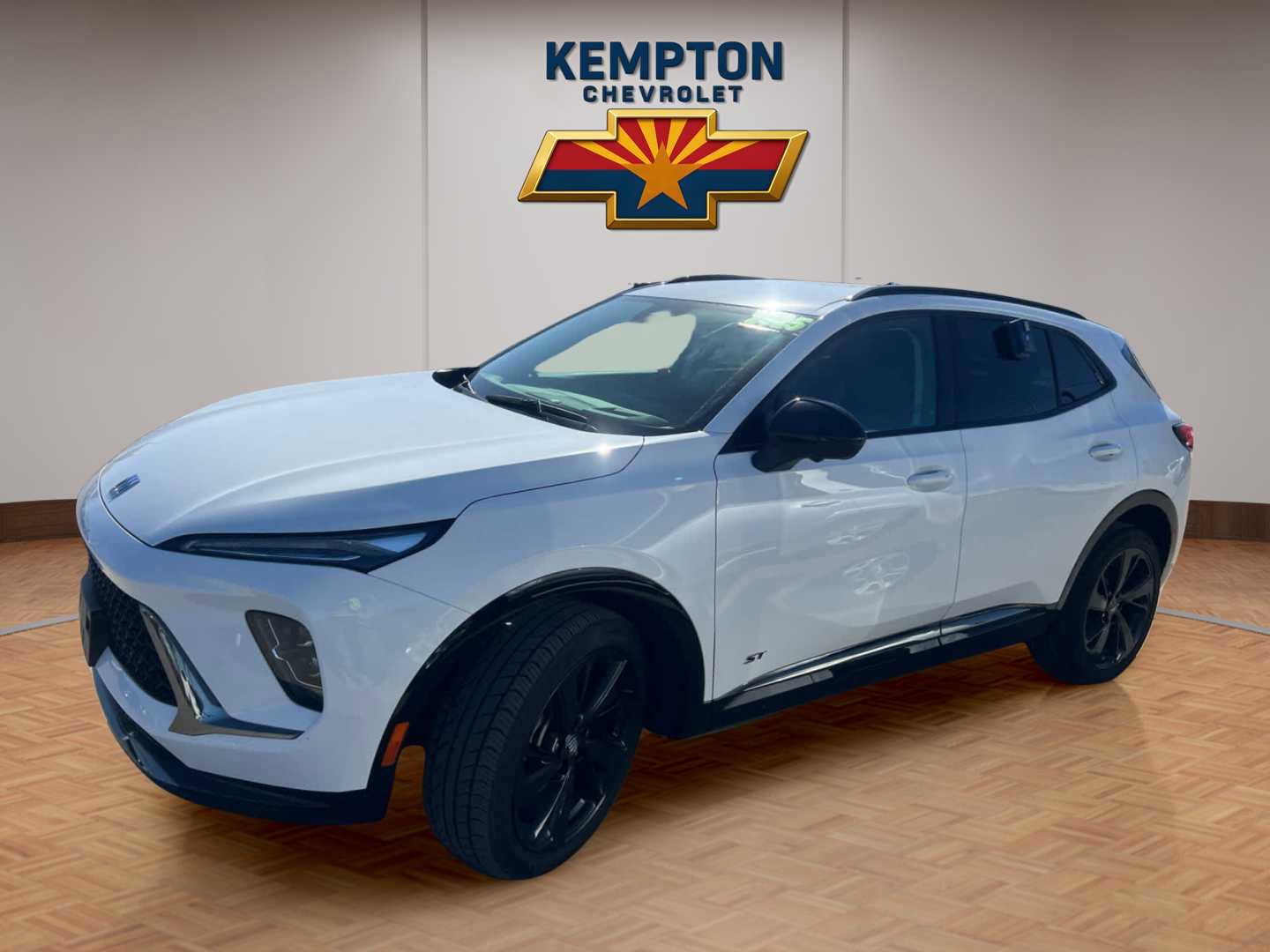 Used 2025 Buick Envision Sport Touring image 4