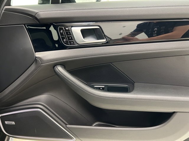 Used 2019 Porsche Panamera image 52