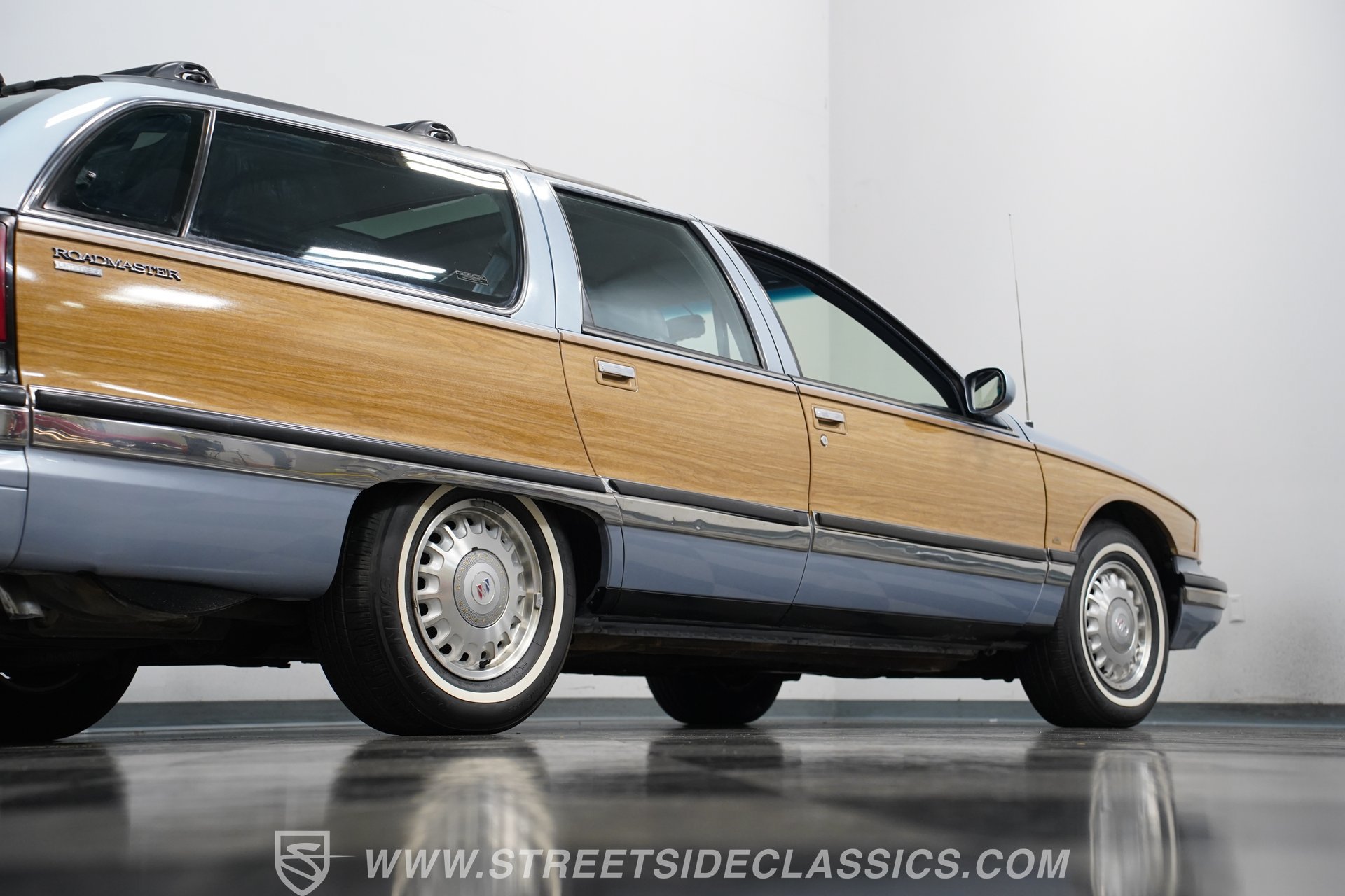 Used 1996 Buick Roadmaster Estate RWD image 27