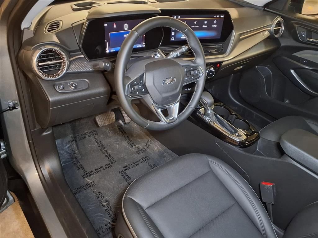 Used 2024 Chevrolet Trax ACTIV w/ Sunroof Package image 25