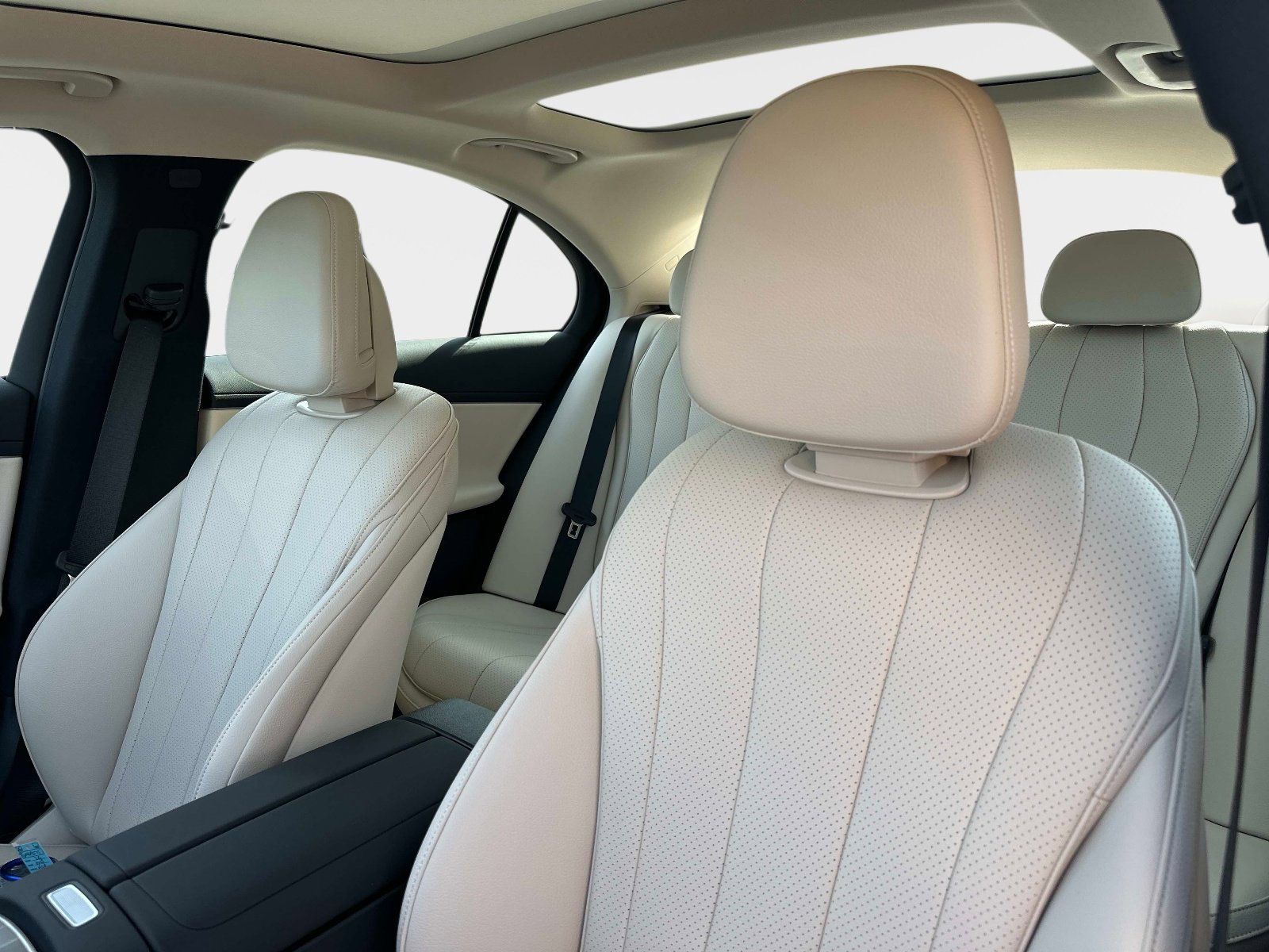 Used 2026 Mercedes-Benz E 350 Sedan image 19