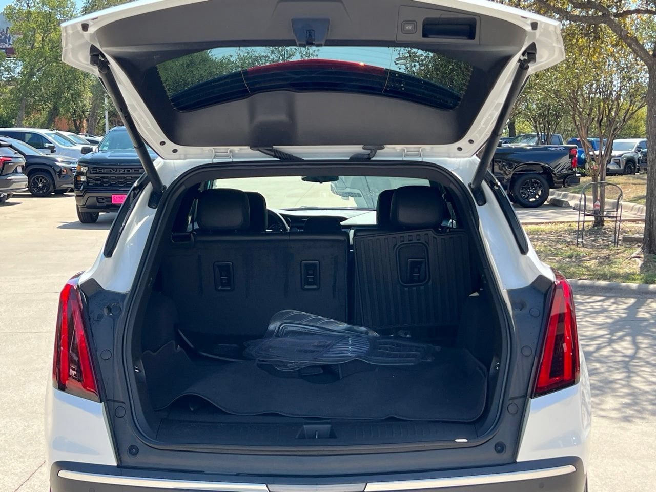 Used 2024 Cadillac XT5 Luxury FWD image 25