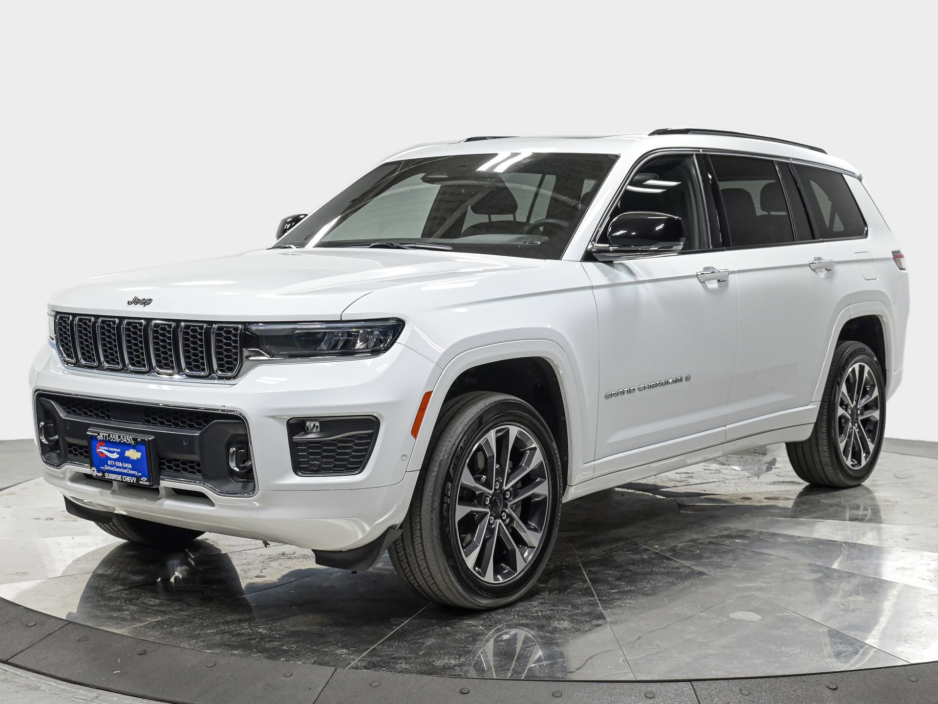 Used 2023 Jeep Grand Cherokee L Overland image 1