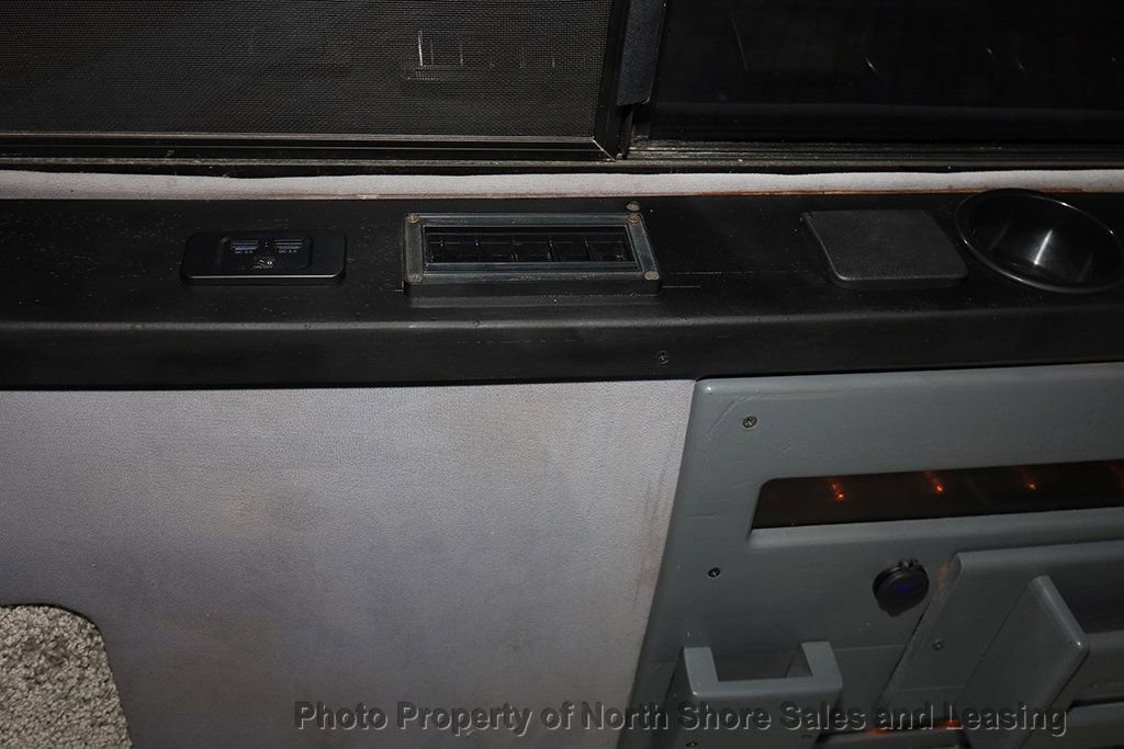 Used 1998 Dodge B1500 image 33