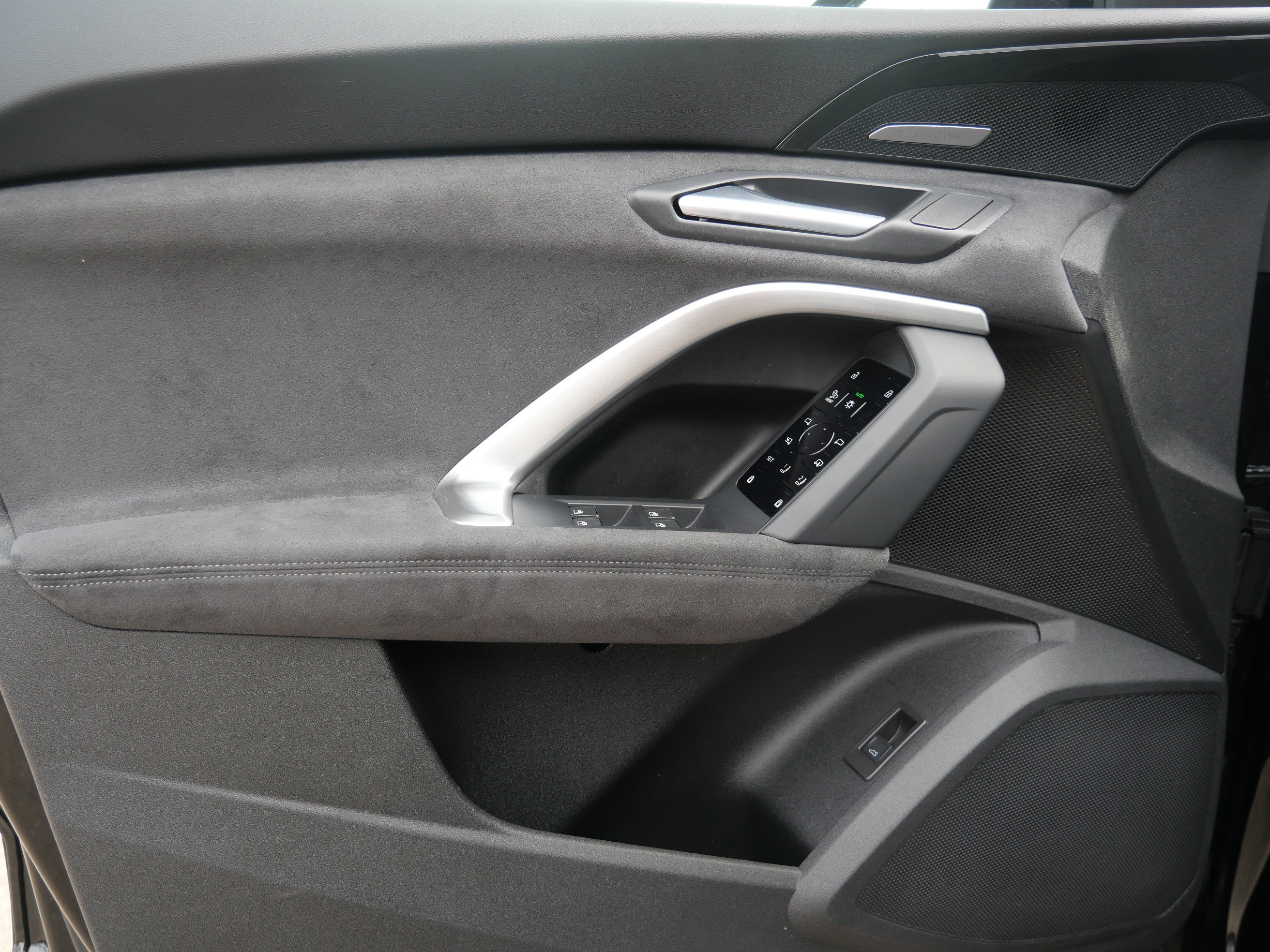 Used 2025 Audi SQ5 Premium Plus image 14