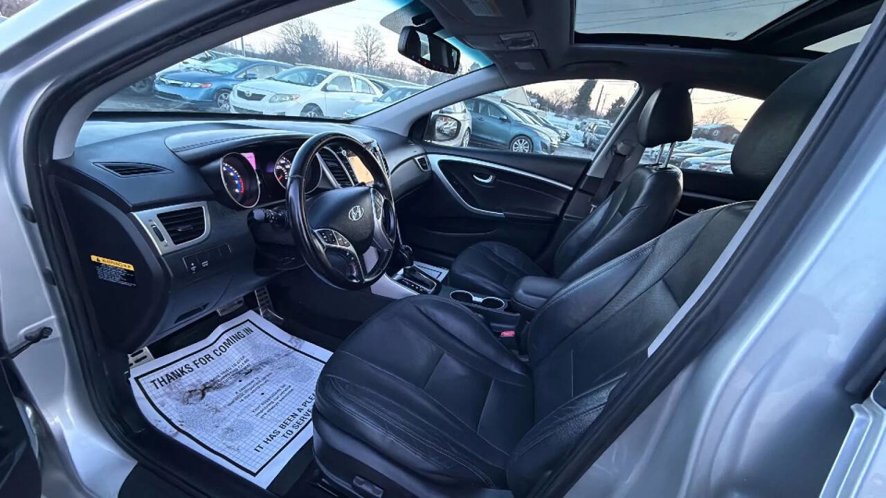 Used 2014 Hyundai Elantra GT w/ Option Group 03 image 9