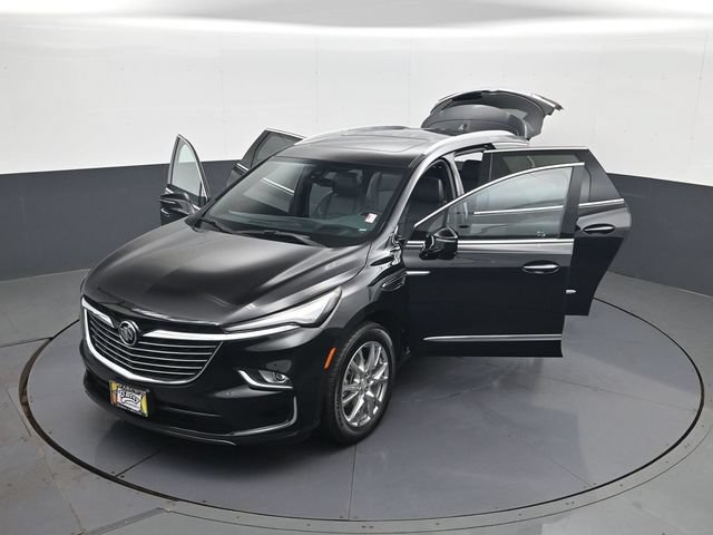 Used 2022 Buick Enclave Premium w/ Experience Buick Package FWD image 31