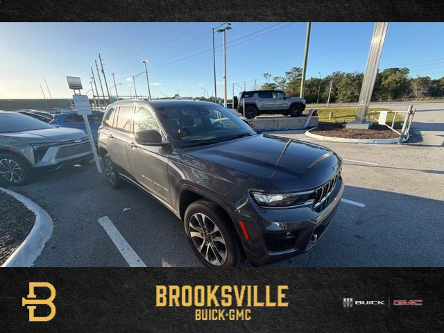 Used 2022 Jeep Grand Cherokee Overland w/ Luxury Tech Group IV RWD image 1