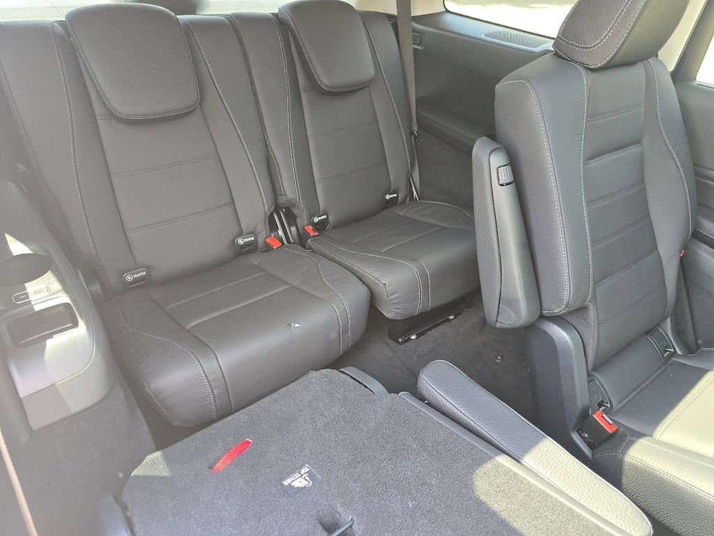 New 2026 Mercedes-Benz GLS 450 4MATIC image 21