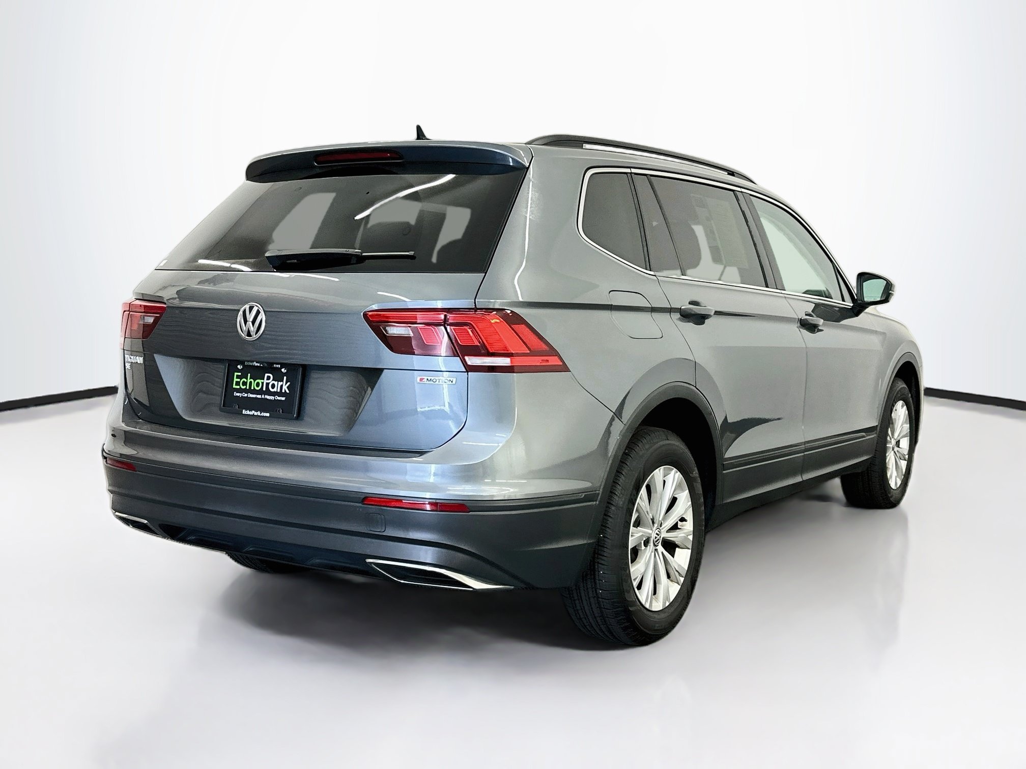 Used 2019 Volkswagen Tiguan SE AWD/4WD image 9