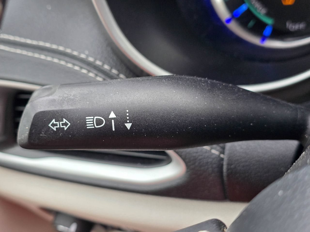 Used 2024 Chrysler Pacifica Limited FWD image 20