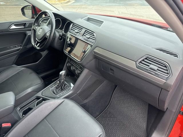 Used 2018 Volkswagen Tiguan SEL FWD image 15